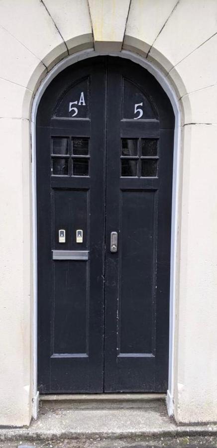 Glenclova - No 5 Bellyeoman, Bright Two Bedroom Apartment Dunfermline Exterior foto