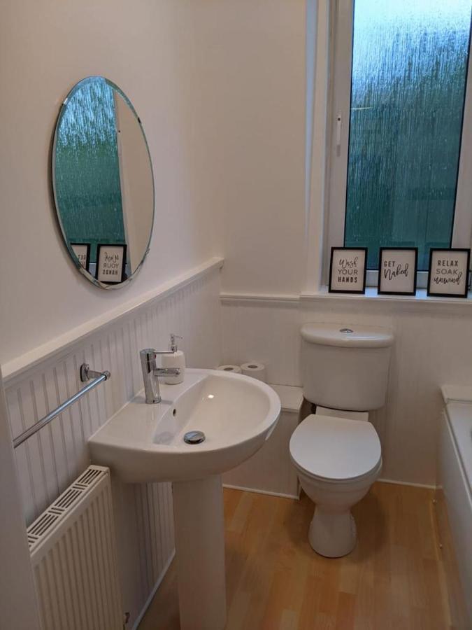 Glenclova - No 5 Bellyeoman, Bright Two Bedroom Apartment Dunfermline Exterior foto